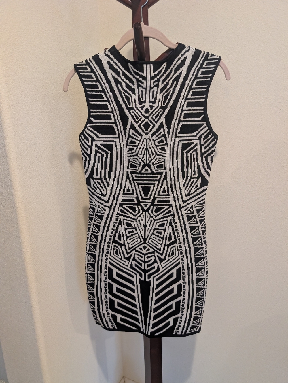 Sara Boo Black & White Geometric Knit Mini Dress, Size M - Picture 7 of 8